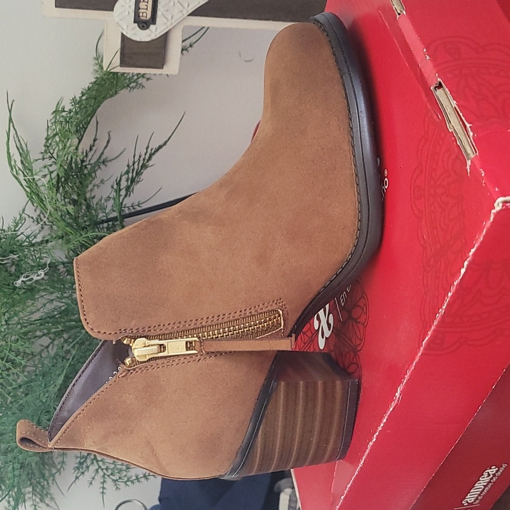 New Brown Booties sz 7.5